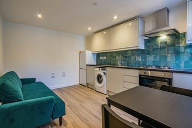 2 bed house, Colum Road, Maindy, Cardiff, CF103EL - Image 1